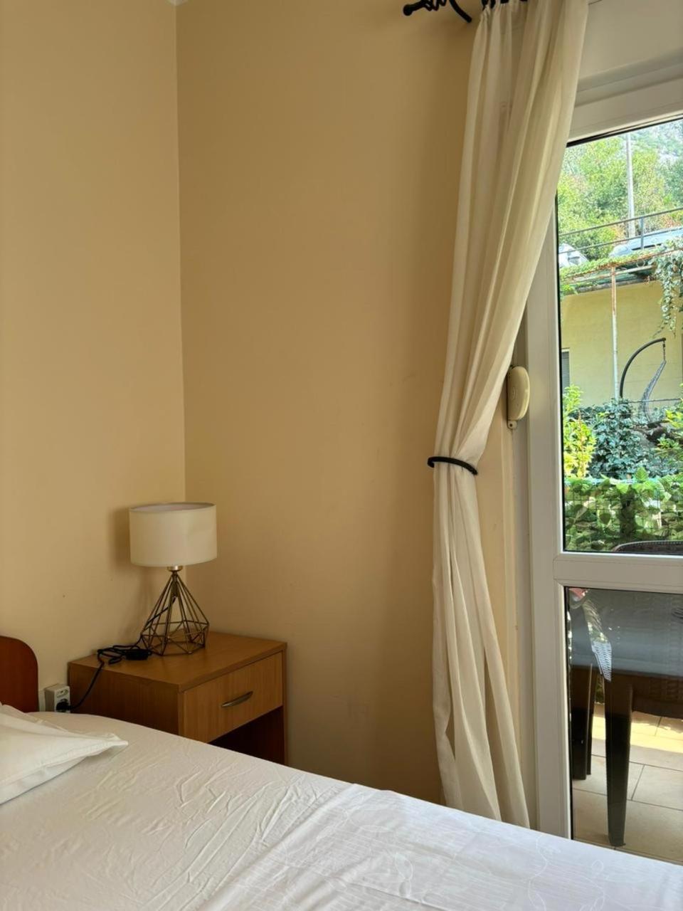 Studio On The Coast, With A View Of The Sunrise,Free We-Fi Kotor Exteriör bild